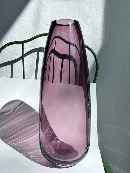 Glass vase FEDERICA Colour: Amethyst