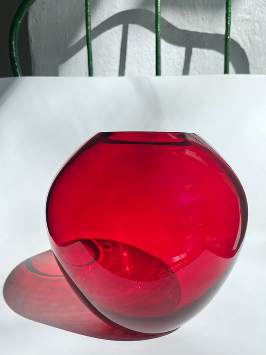 Glass Vase THEA Colour: Rosso H: 17cm