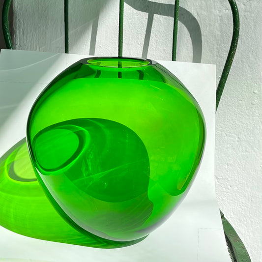 Glass vase THEA Color: Verde Pio H: 26cm